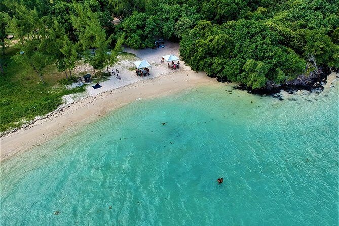 5 Islands Speedboat Cruise incl. Snorkeling in Blue Bay + Lunch at Ile aux Cerfs - Key highlights to know before you go