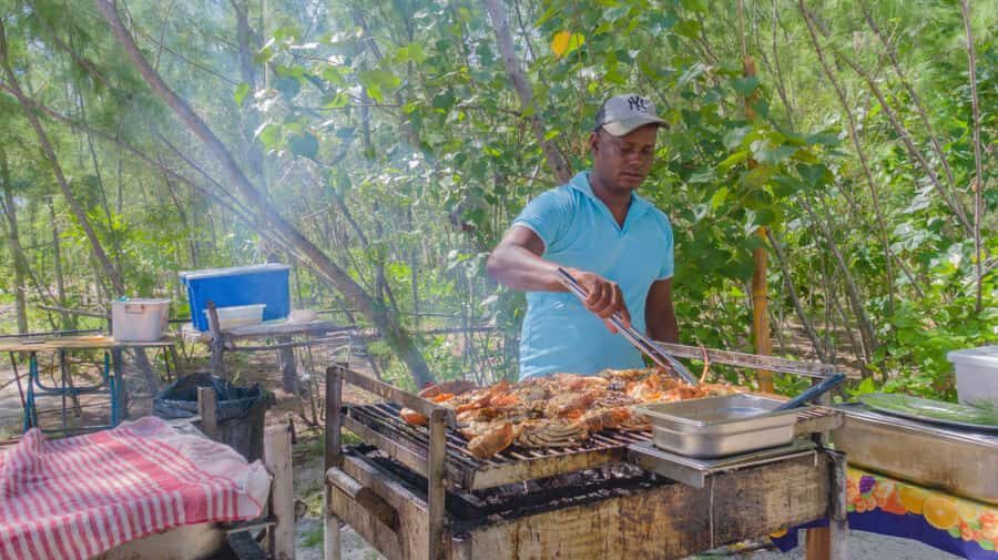 5 Islands Speedboat Cruise, Snorkeling + Lunch & Open Bar - Open Bar and BBQ Lunch: Does $100 Actually Add Up?