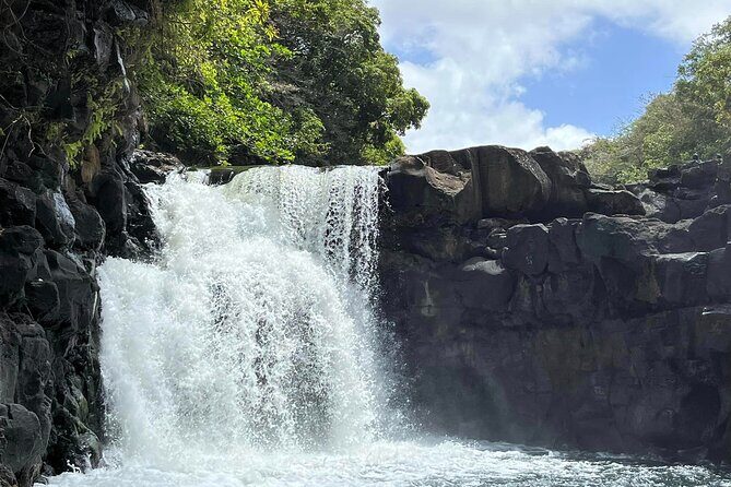 All inclusive CATAMARAN with BBQ : Ile aux cerf & GRSE waterfall - Key Highlights at a Glance