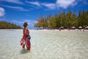 All inclusive SPEEDBOAT FULL DAY to ILE AUX CERF & GRSE WATERFALL - Ile aux Cerfs: how you’ll use your ~2 hours on the islet
