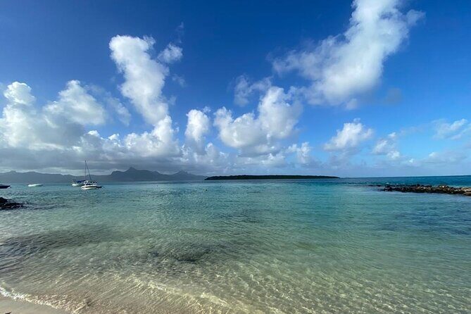 An Excursion of the South East Lagoon of Mauritius - Pointe dEsny at 10:00 am: location, start, and what to do before you meet