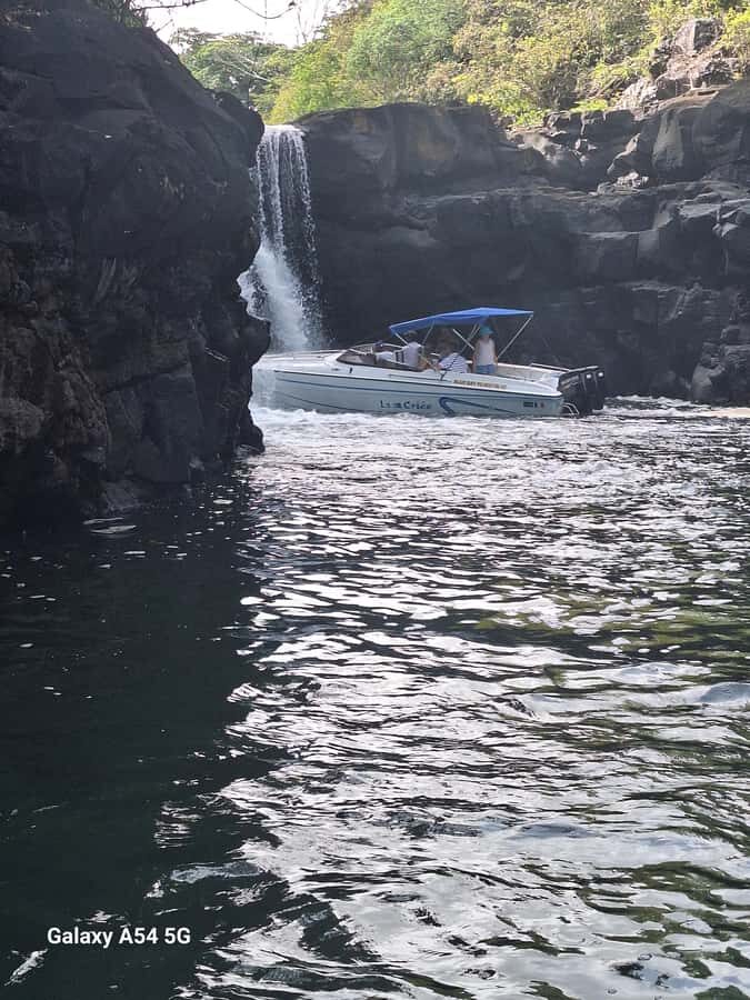 Blue bay: boat trip for ile au cerf (5 islands, barbecue) - A 7-hour Mauritius Day That Blends Sea Life, Views, and BBQ