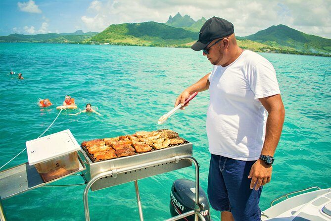 Catamaran Ile aux Cerfs, snorkeling + GRSE Waterfall, BBQ & Bar - Getting the Most From Your Snorkeling Time