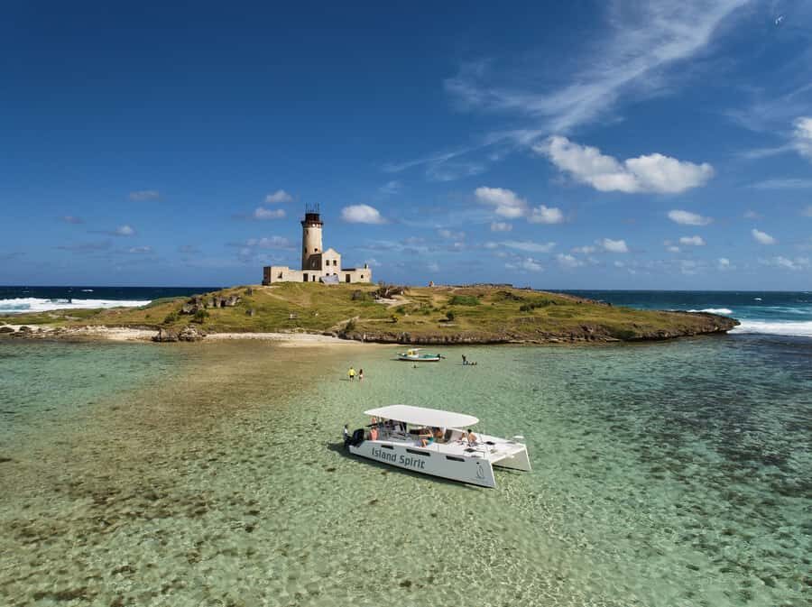 Catamaran Mauritius: South East 5 Islands Catamaran Cruises - Mauritius Southeast on a catamaran: why this route feels so right