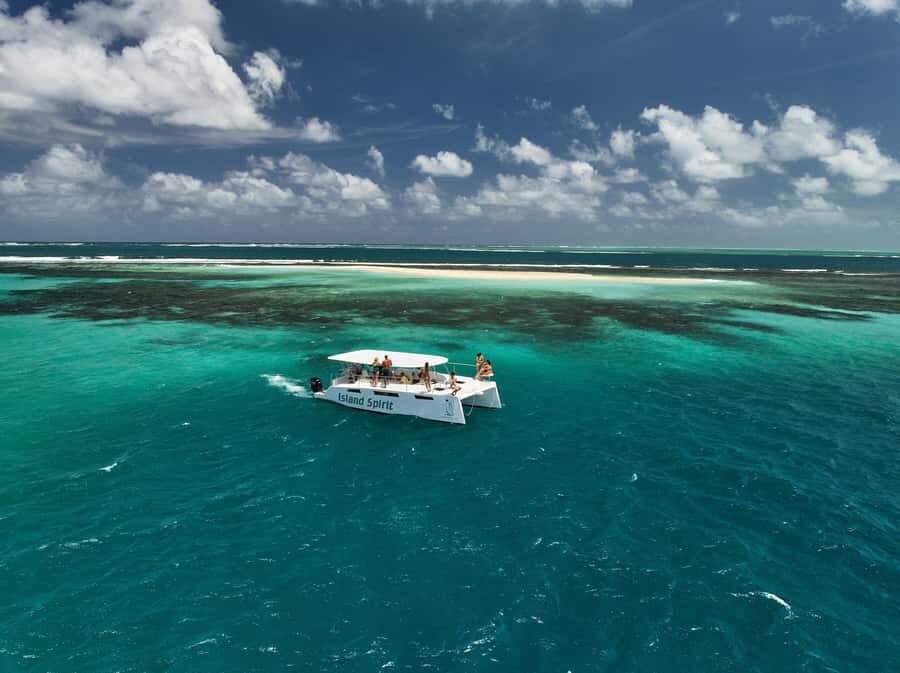 Catamaran Mauritius: South East 5 Islands Catamaran Cruises - Ile aux Aigrettes: a short pass with a conservation feel