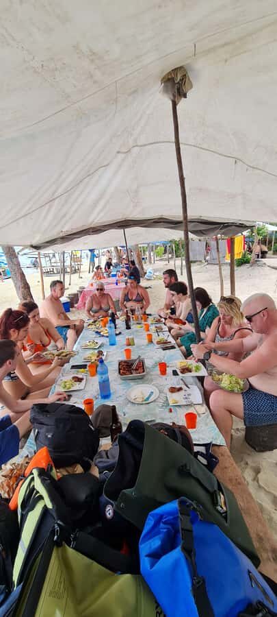 Dolphins: Private, Snorkel, CrystalRock, ileoBenitiers,lunch - Speedboat pace, onboard drinks, and the “no-rush” feel
