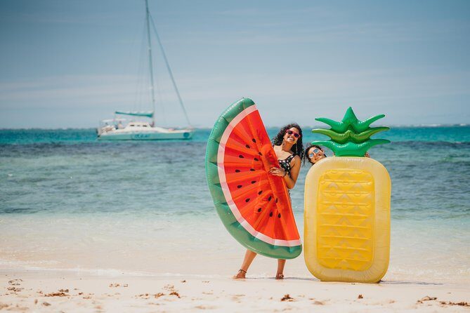 EAST Shared Cruise : OCÉANE Full day catamaran to Ile aux Cerfs - Trou d’eau Douce Lagoon Snorkeling: Coral, Fish, and Crew-Help if You Need It