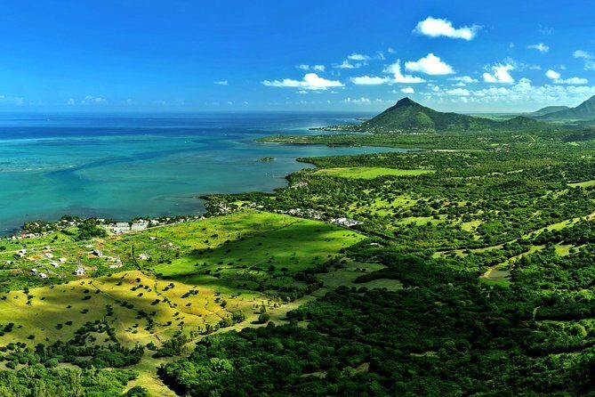 Ebony Forest Reserve Chamarel - Take a Hike Tour - Finding the entrance and planning your timing near Chamarel