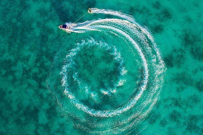 Full-Day At Ile Aux Cerf: Speed Boat, GRSE, Lunch On A Private Island & Transfer - The speedboat ride: fast lagoons and 150 HP muscle