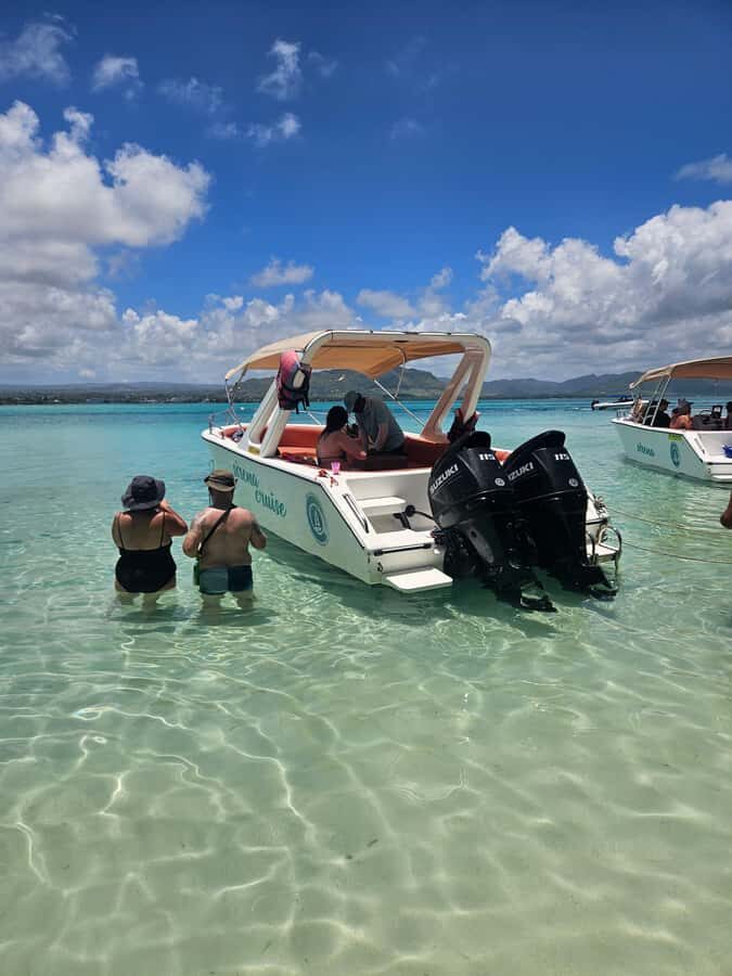 FULL-DAY CATASPEED - East Lagoon cruise including transfer. - Ile aux Margenie BBQ lunch: the fuel break that stays on the water plan