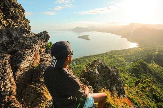 Full-Day Private Hiking le Morne Mountain & Seafood Lunch at Islet Fourneau - Key Highlights Worth Your Time