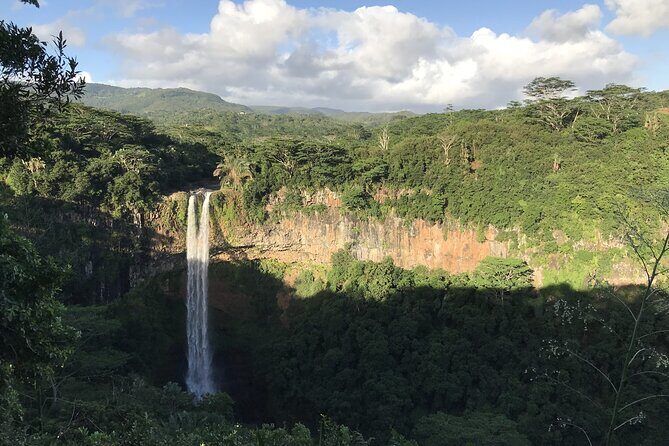 Full day visit to Chamarel ,Curious Corner & Takamaka with Lunch - Key highlights worth getting excited about