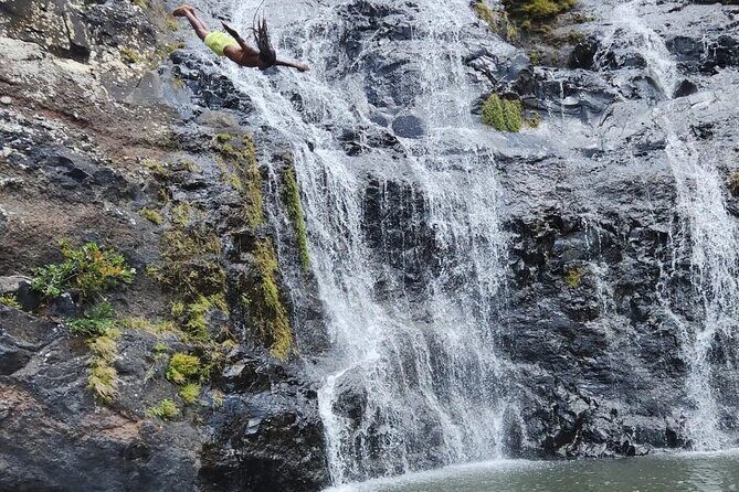 Guided Hiking The 7 WATERFALLS with relaxing car tour in the end - Ganga Talao sacred lake: the mid-day meaning stop