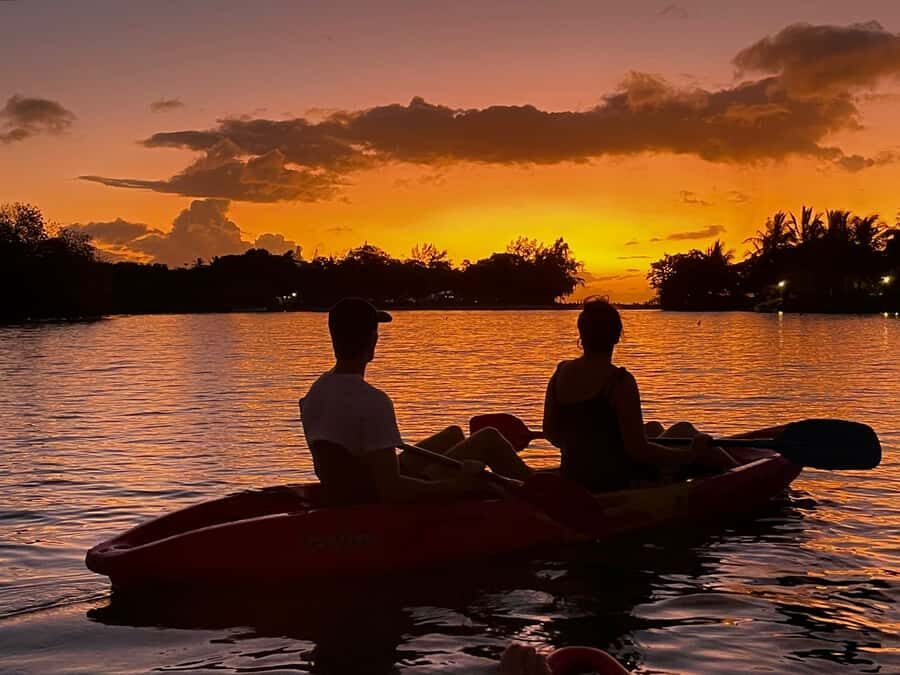 Guided Sundowner Kayak Tour - Getting to Tamarin Bay (and what to bring)