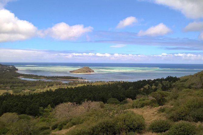 Hiking Le Morne Brabant - Practical tips that improve your odds of loving it