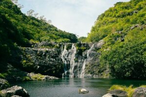 Hiking Sept Cascades (Tamarind Falls) - Half Day - The Les 7 Cascades Walk: How the Waterfall Sequence Delivers