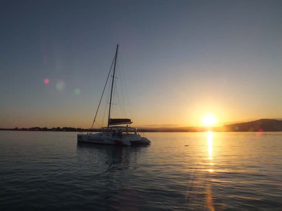 Ile aux Aigrettes: Private Sunset Cruise Tour - Key points at a glance