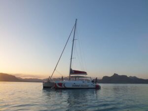 Ile aux Aigrettes: Private Sunset Cruise Tour - Route choice: Dalbair shipwreck or Old Grand Port naval battle
