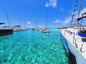 Ilot Gabriel: Catamaran Cruise & BBQ Lunch - Dinghy transfer and the catamaran anchorage you’ll actually notice
