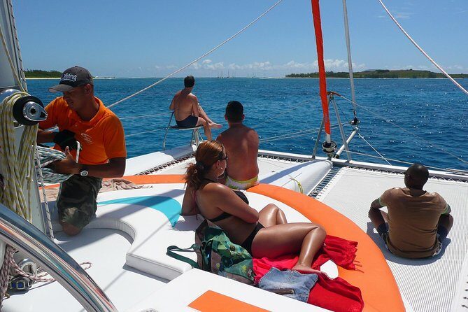 Ilot Gabriel Catamaran Cruise in Mauritius - Ilot Gabriel beach time (about 30 minutes) and the BBQ lunch reset