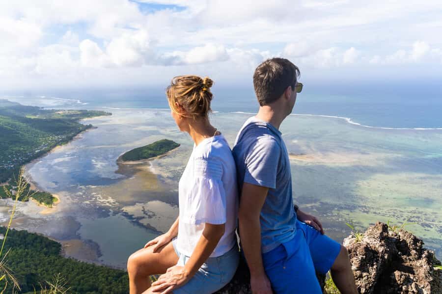Le Morne Brabant: UNESCO Mountain Hike & Local Guides - Safety and pacing: why you feel guided, not herded