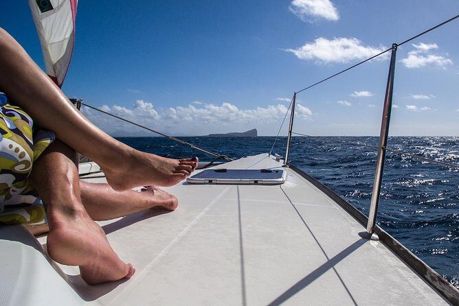 Luxury Catamaran Cruise: The Northern Islands - Northern Islands catamaran cruise to Ilot Gabriel and Flat Island: the vibe and the value