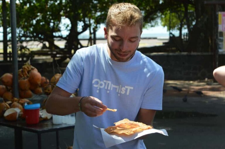 Mahebourg Village Food Tour - The tastings: how the food becomes the real tour guide