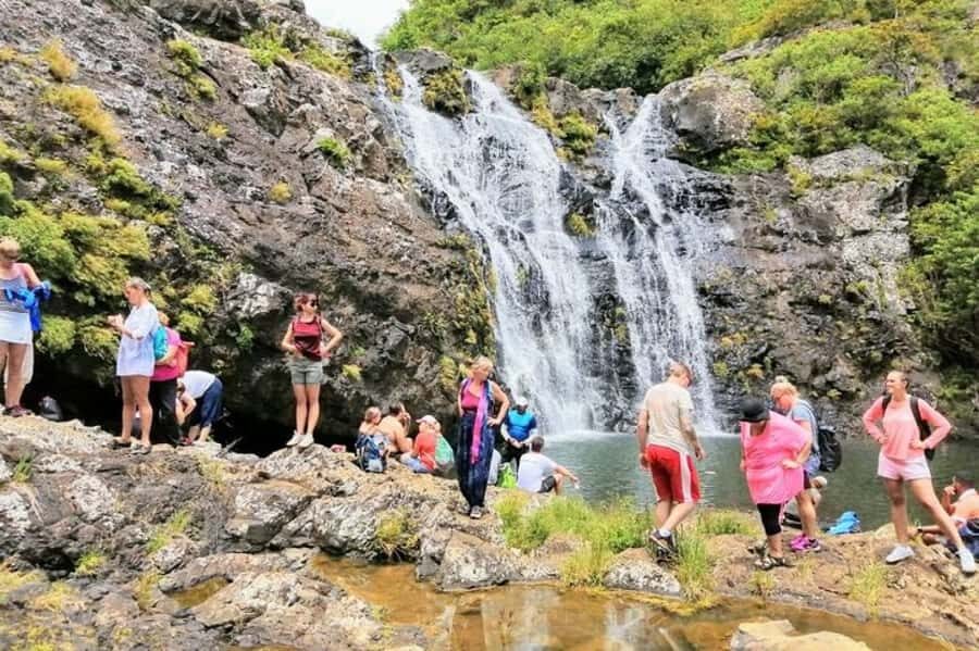 Mauritius: 7 Waterfalls Hike with Lunch and Hotel Transfers - Guide Quality: How the Day Feels in Motion