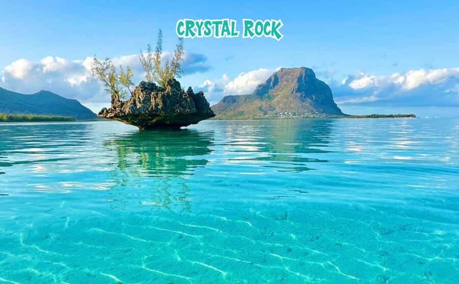 Mauritius: Benitier Island - Swim Dolphins - Speedboat & BBQ - Île aux Bénitiers: shallow turquoise water and the BBQ reset