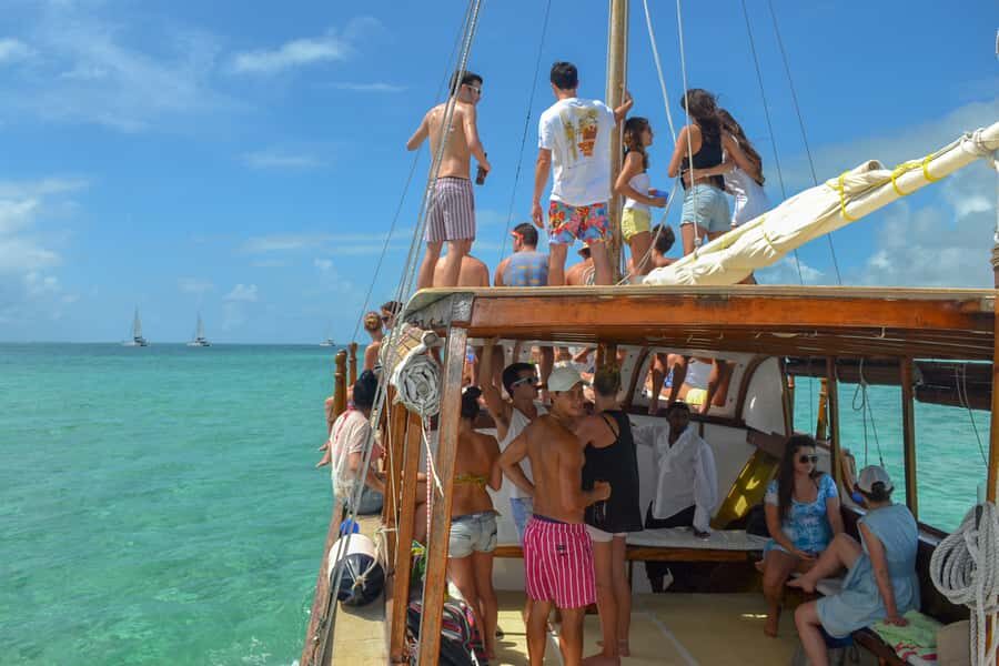 Mauritius: Boat trip to Ile aux Cerfs with Lunch/waterslide - Île aux Cerfs free time: beaches, swimming, and short walks
