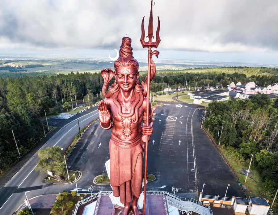 Mauritius: Exclusive South West Tour - Grand Bassin and the Shiva statue: Sacred lake in the mountains