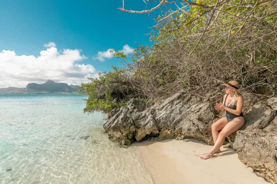 Mauritius: Full-Day Speedboat Tour to Ile aux Cerfs & BBQ - Up the Grand River to the Waterfall
