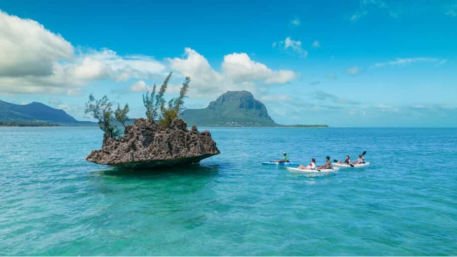 Mauritius: Guided Kayak tour to Benitiers Island - Crystal Rock: the snorkeling break and the photo moment