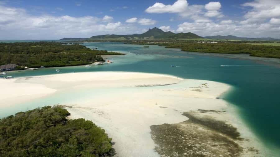 Mauritius: Ile aux Cerf Catamaran w/Waterfall Visit & Lunch - What the Crew and Guides Add to the Day