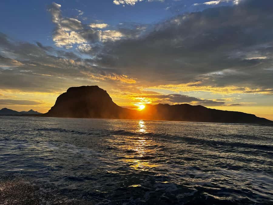 Mauritius Le Morne: Eco-Friendly Dolphin Watching Tour - How the dolphin search works in real life