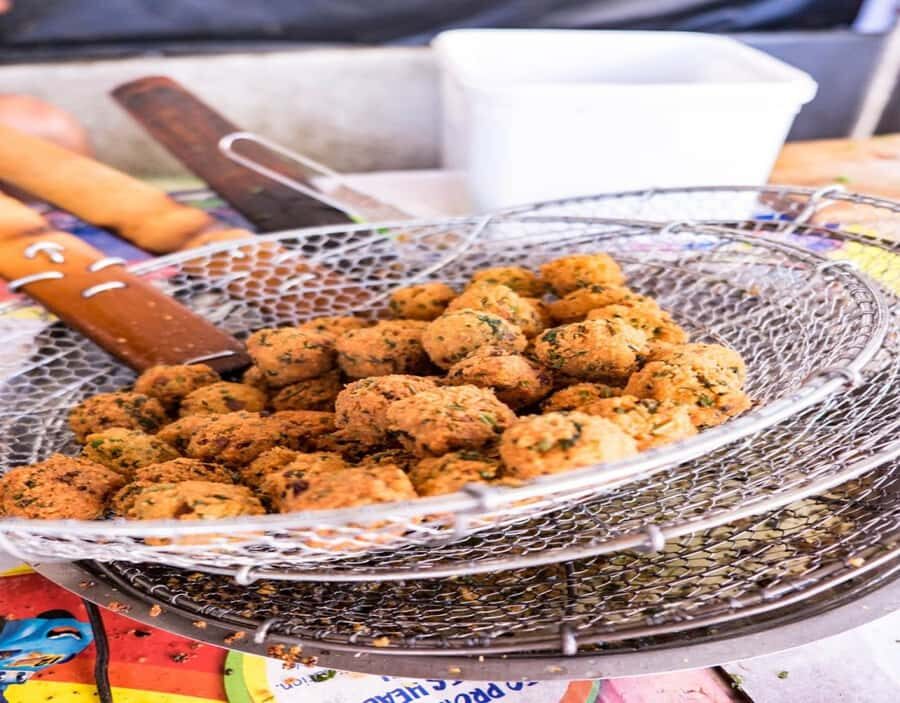 Mauritius: Port Louis Street Food Walking Tour - Meeting Point at Le Caudan Waterfront: how the walk actually begins