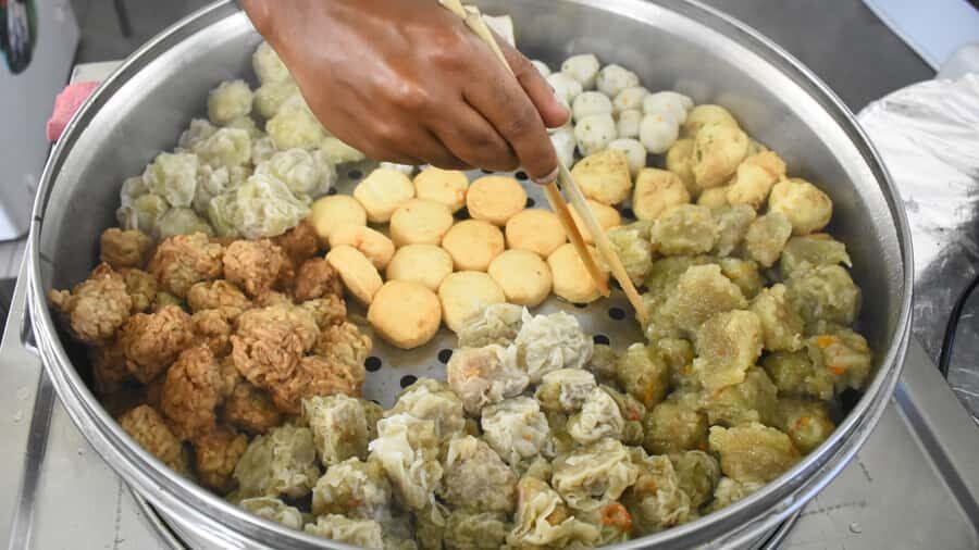 Mauritius: Port Louis Street Food Walking Tour - Chinatown gates: Hakka Chinese flavors in a Mauritius setting