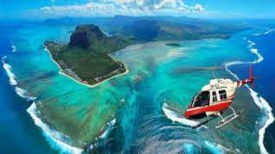Mauritius: Scenic Helicopter Flight with Hotel Transfers - Route Walkthrough: Tamarin, Isle of Bénitiers, Le Morne