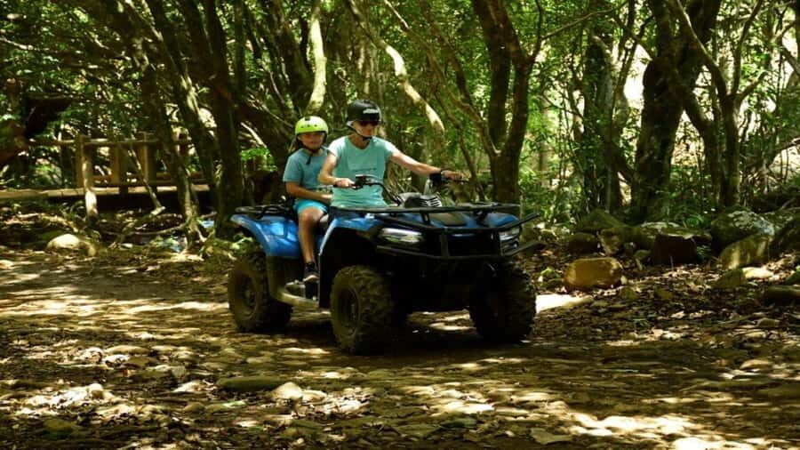 Mauritius: Southern Tour Incl. Adventure Park & Le Morne - Le Morne Beach Finale: Swim Time and a Great Ending Loop