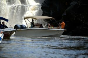 Mauritius: Speedboat Ile aux Cerfs, GRSE Waterfall, BBQ, Bar - Speedboat energy: what you get (and what to expect on the water)