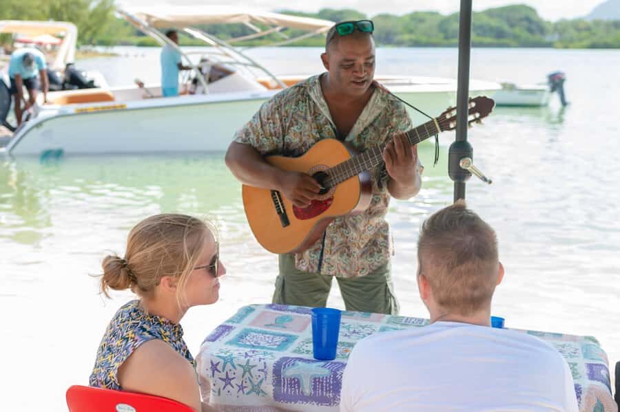 Mauritius: Speedboat Ile aux Cerfs, GRSE Waterfall, BBQ, Bar - Making it smoother on the day: practical tips