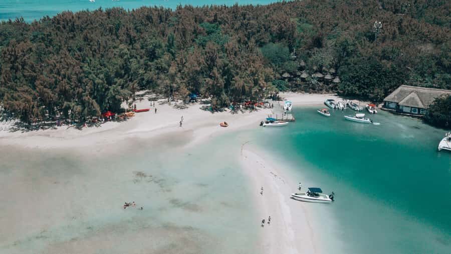 Mauritius: Speedboat Tour to Ile aux Cerfs with Lunch - What you’re actually paying for: $64 and the value equation