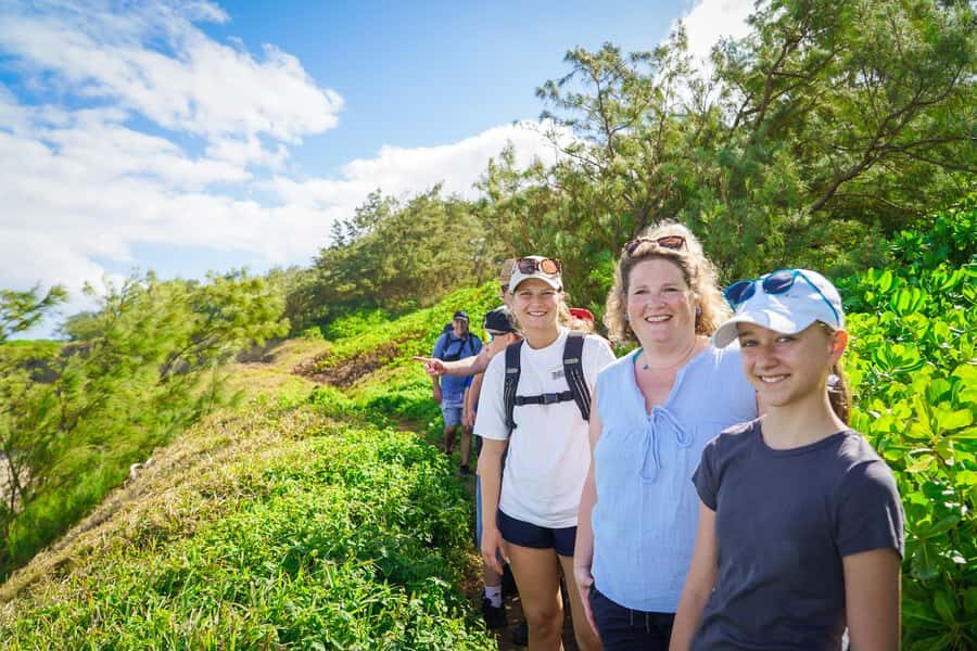 Mauritius: The Wild South Hiking Tour with a Guide - Starting at Foyer de l’Unité Car Parking and getting set up