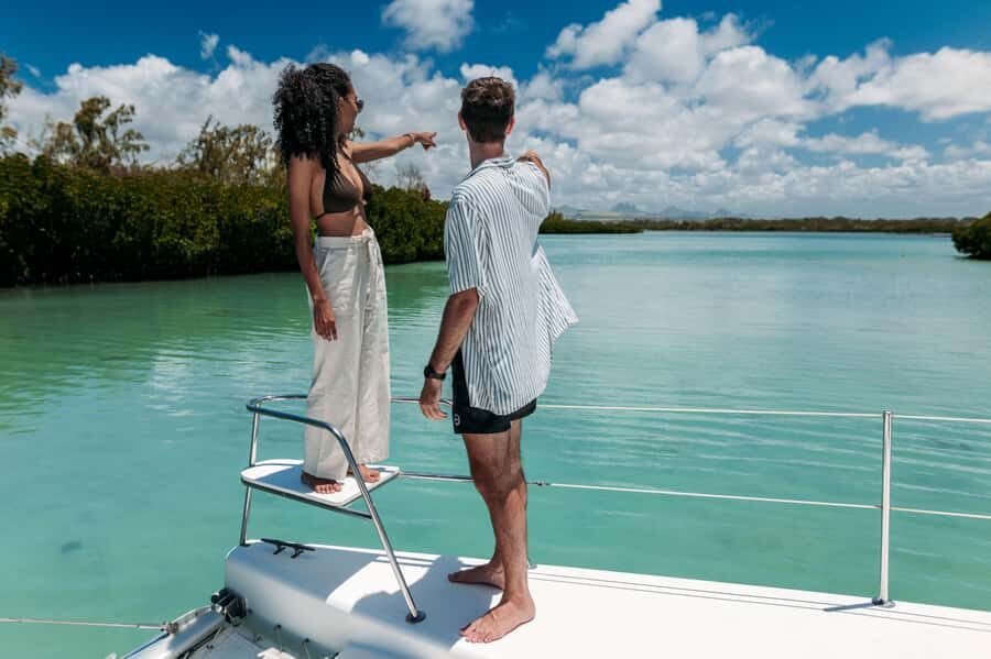 North: Cruise to the flat island & Gabriel island.bbq lunch - Ile Plate and Ilot Gabriel: How the Island Time Really Works