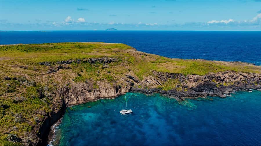 North of Mauritius: Catamaran Cruise w/ BBQ Lunch - The Morning Sail: Coin de Mire and Pailles-en-Queue Birds