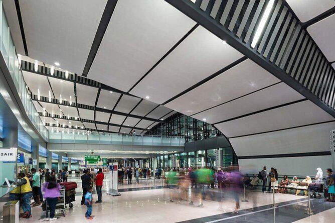 PORT, AIRPORT & HOTEL transfer in mauritius. - A Transfer That Starts With Real Help, Not Just a Ride