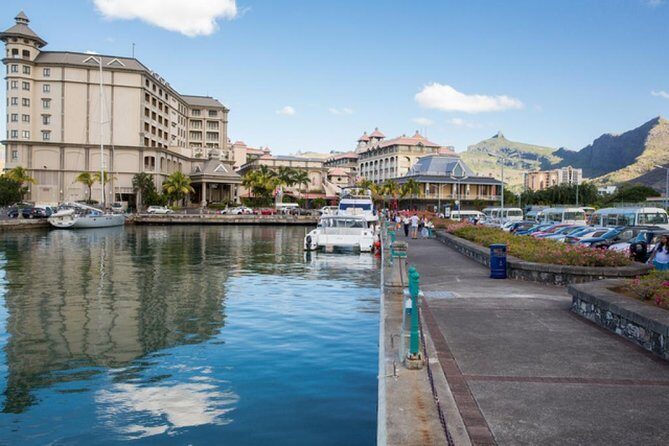 Port Louis and Pamplemousses Garden - A full day trip - A north-Mauritius day plan that mixes plants, colonial forts, and city time