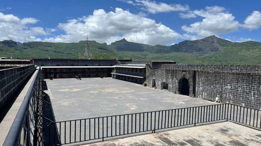 Port Louis Market, Botanical Garden -Northern Mauritius Tour - Cap Malheureux: Notre-Dame Auxiliatrice Red Church plus the Tamil temple