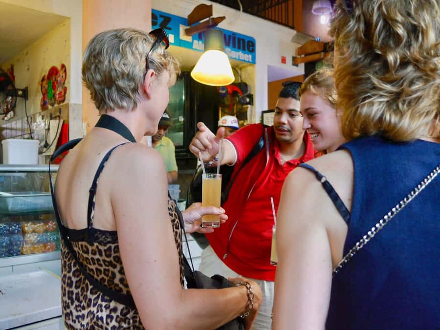 Port Louis: Street Eats and City Highlights Walking Tour - Key takeaways before you go