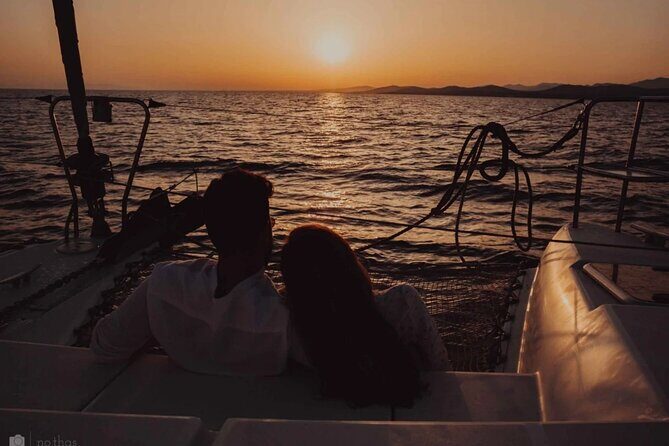 Private Exclusive Sundowner catamaran with Dinner & Transfer - Ile aux Aigrettes snorkeling: when it happens and what to bring